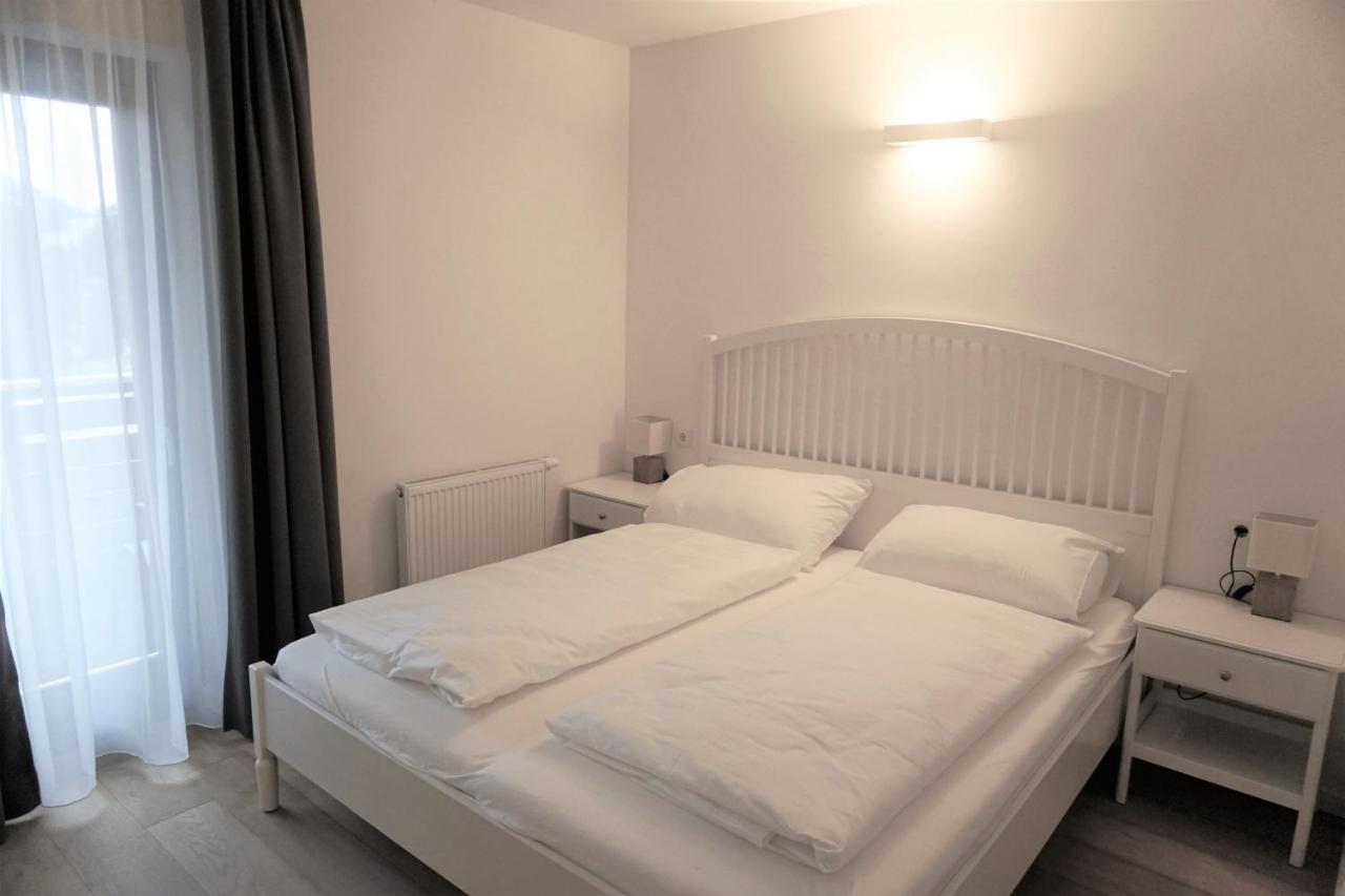 Apartment Rosie | Design |